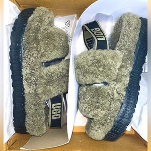 UGG platform slippers | fluffly army green